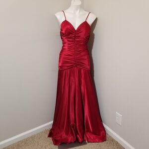 Sz 4 (fits 0) Y2K Vintage Jessica McClintock Ruched Red Satin Gown